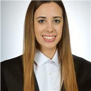 Soy Marina, profesora particular desde hace 9 años. Experiencia con necesidades educativas especiales